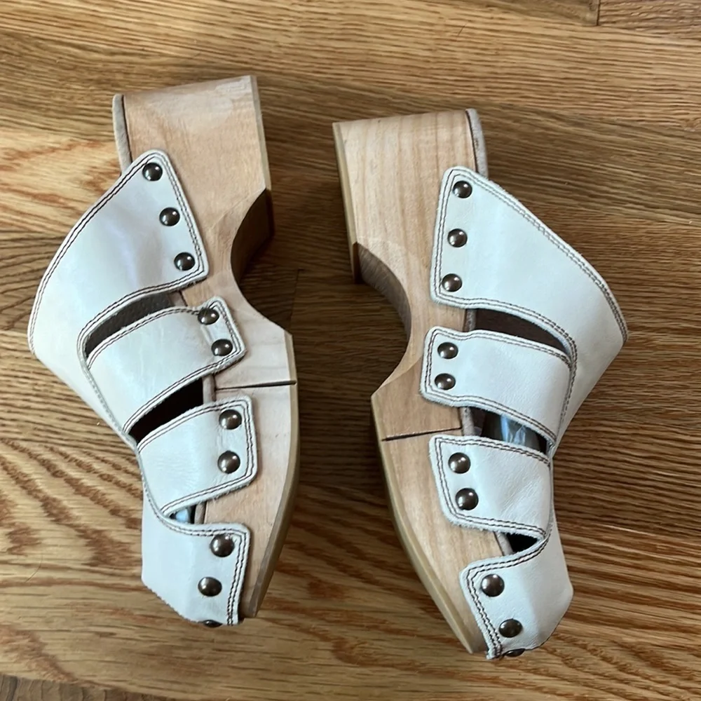 New Free People Libra studded clogs size 10 US 40 EU or 7 US 37 EU or 38 EU 8 US
